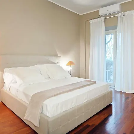 Luxury Piazza Di Spagna Apartment